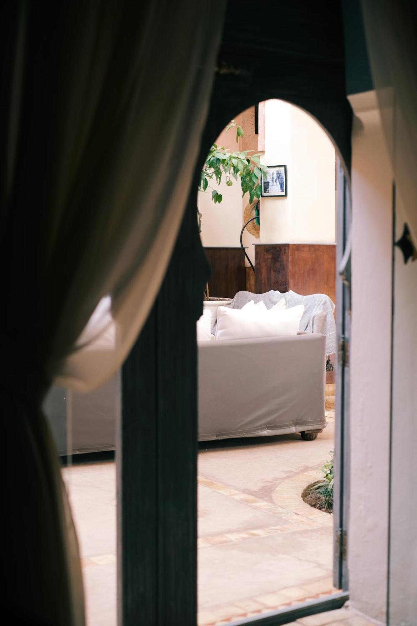 Exclusive And Stylish 4-Bedroom Riad With Plunge Pool مراكش المظهر الخارجي الصورة